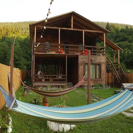 Cottage Woodside Местия Екстериор снимка