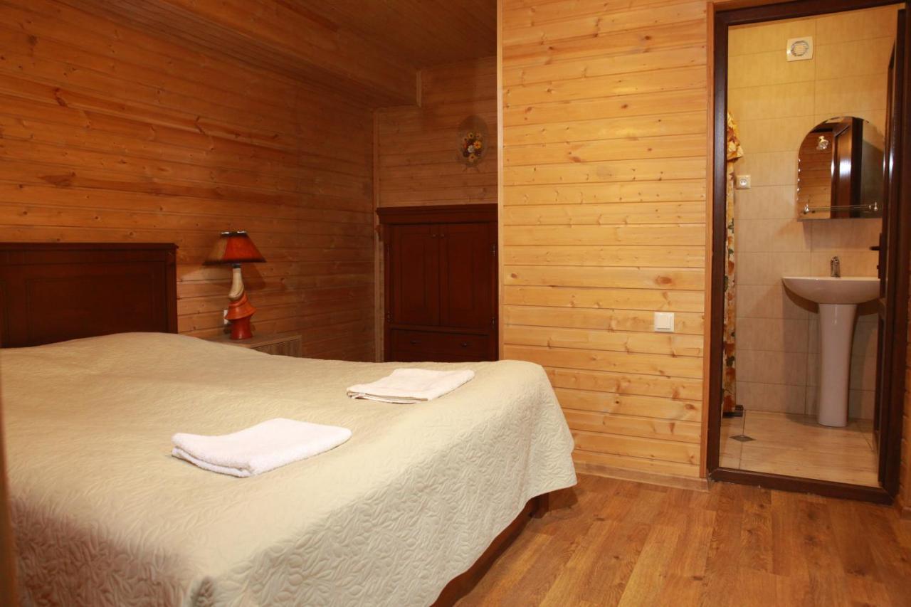 Cottage Woodside Местия Екстериор снимка