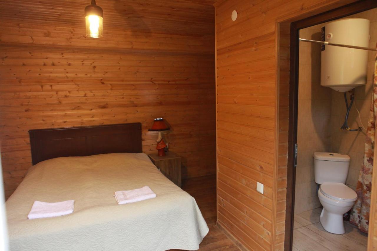 Cottage Woodside Местия Екстериор снимка