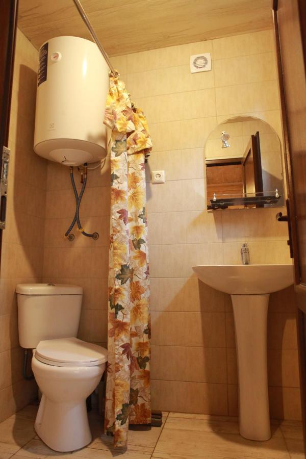 Cottage Woodside Местия Екстериор снимка