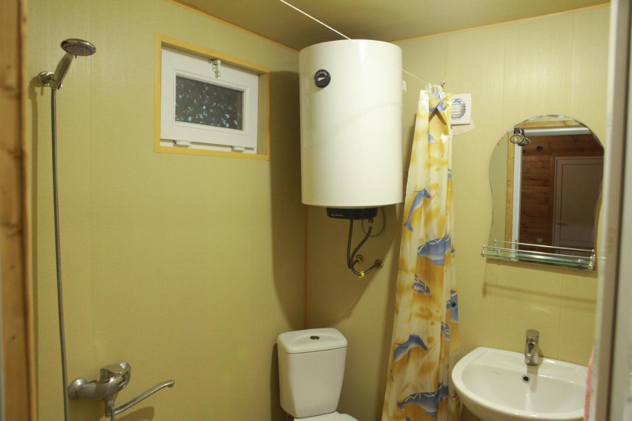 Cottage Woodside Местия Екстериор снимка