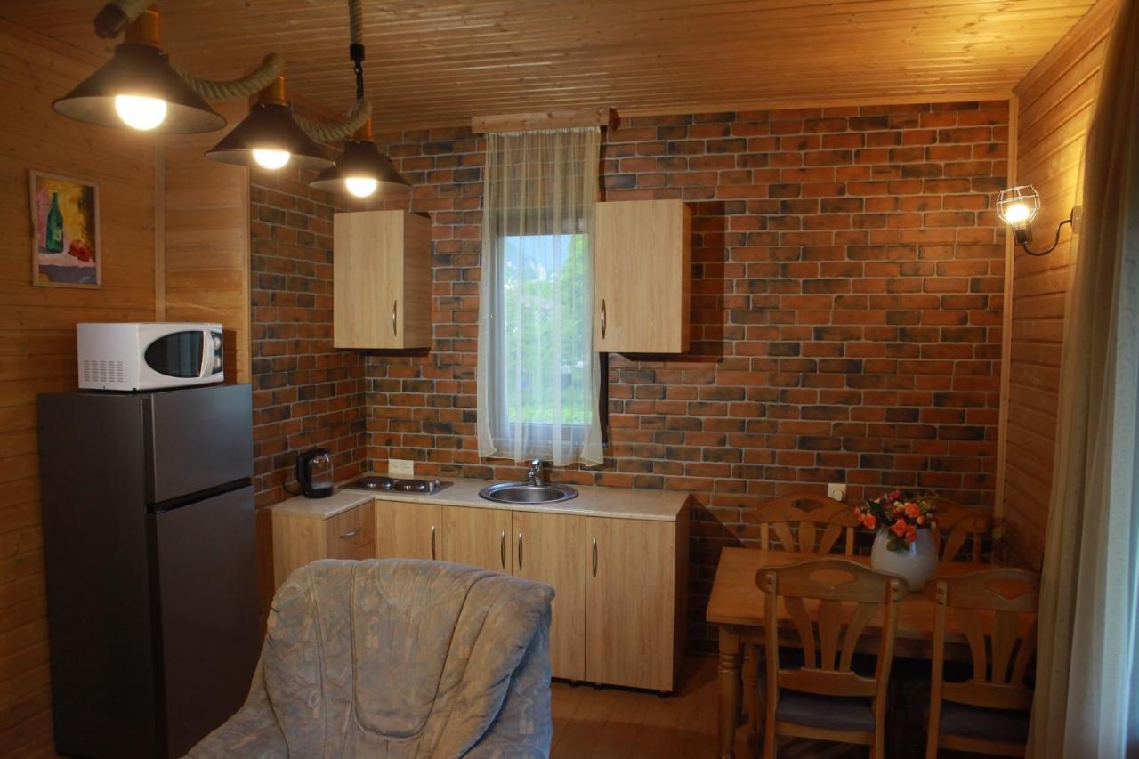 Cottage Woodside Местия Екстериор снимка