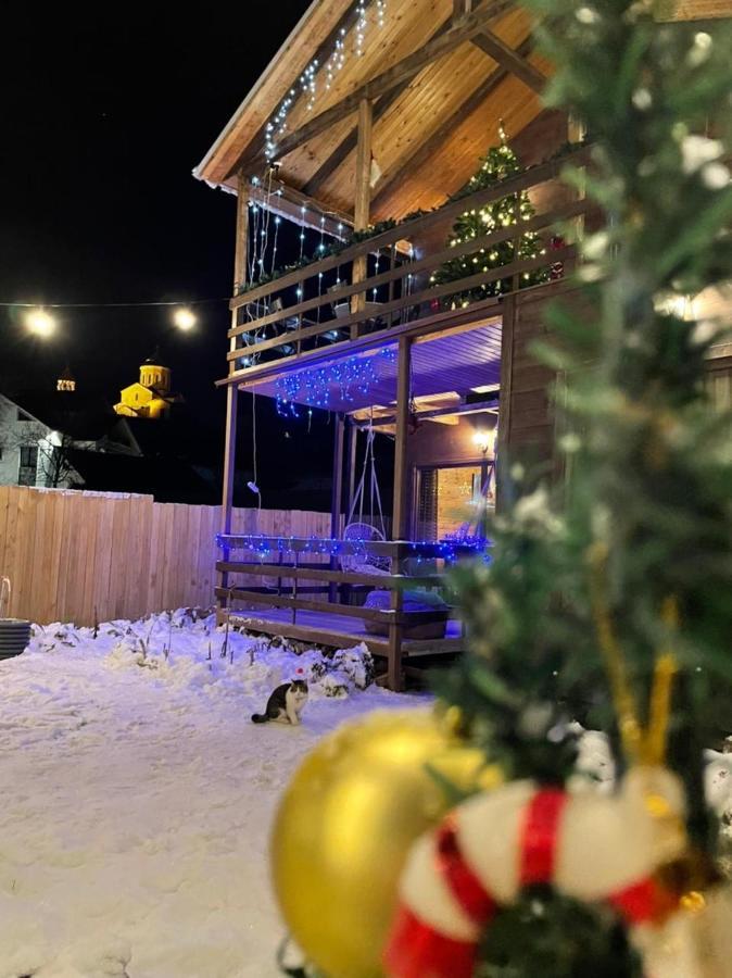 Cottage Woodside Местия Екстериор снимка