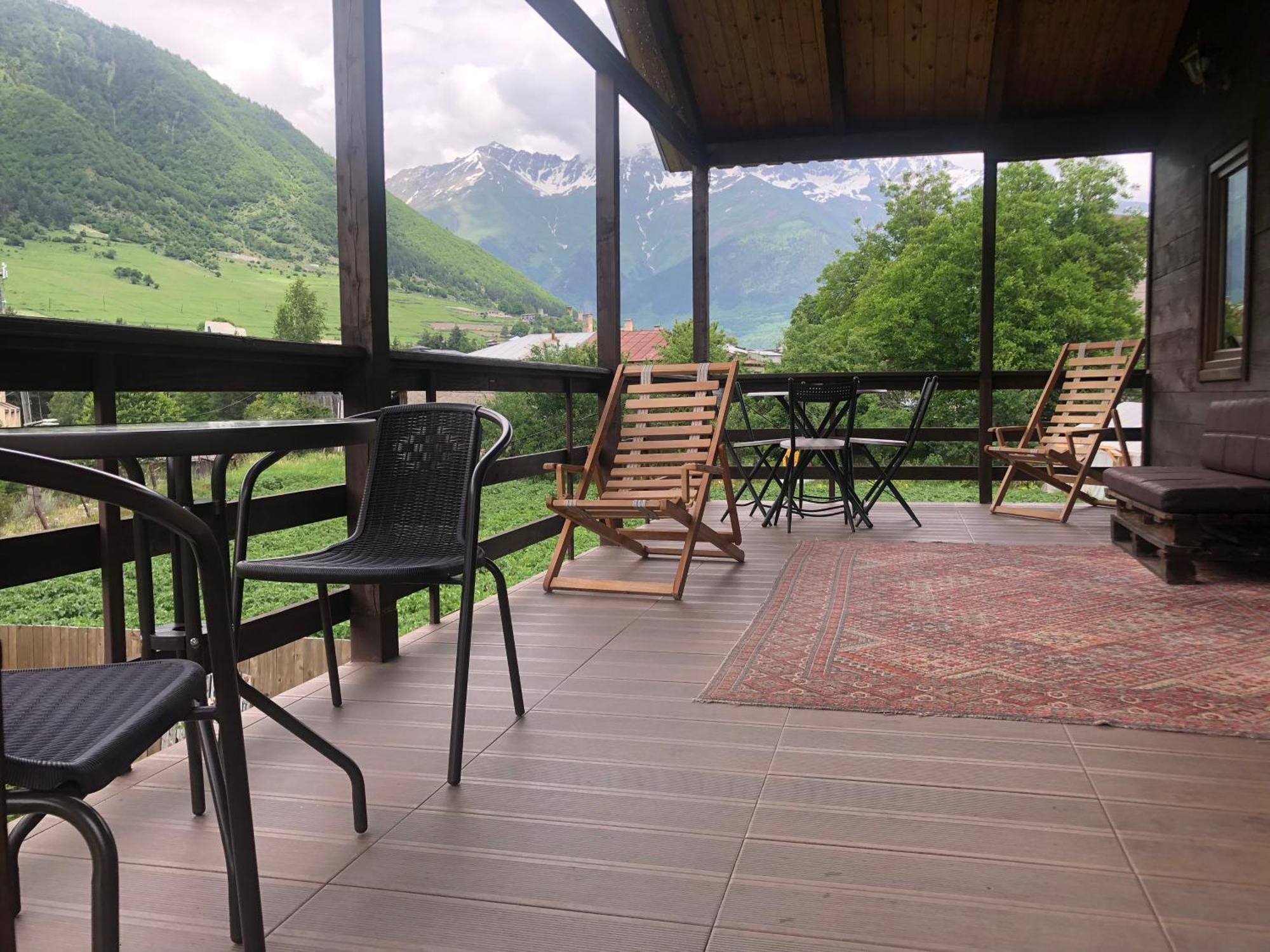Cottage Woodside Местия Екстериор снимка